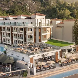 The Ivy Otel